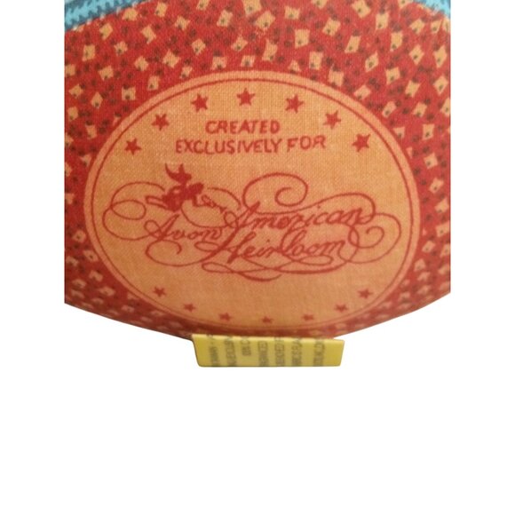 Avon Porcelain Head Doll With Lavender Fragrance Sachet - Picture 5 of 5